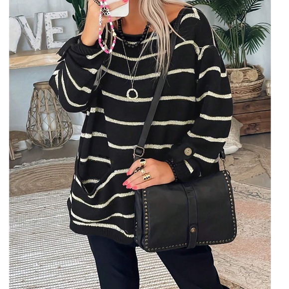 Cozy Striped Pocket Loose Fit Sweater Top - Picture 1 of 13
